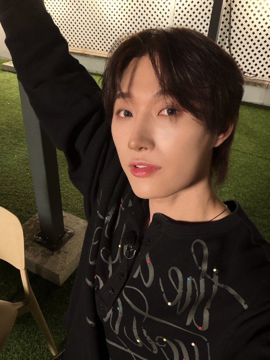 OmegaX_members's tweet photo. [#OX]

포애기랑 함께한 바베큐파티~~!! 
오늘 신난사람~~~ 나~~~~!!!

#OMEGA_X #오메가엑스
#재한 #JAEHAN https://t.co/VYqP1um8xh