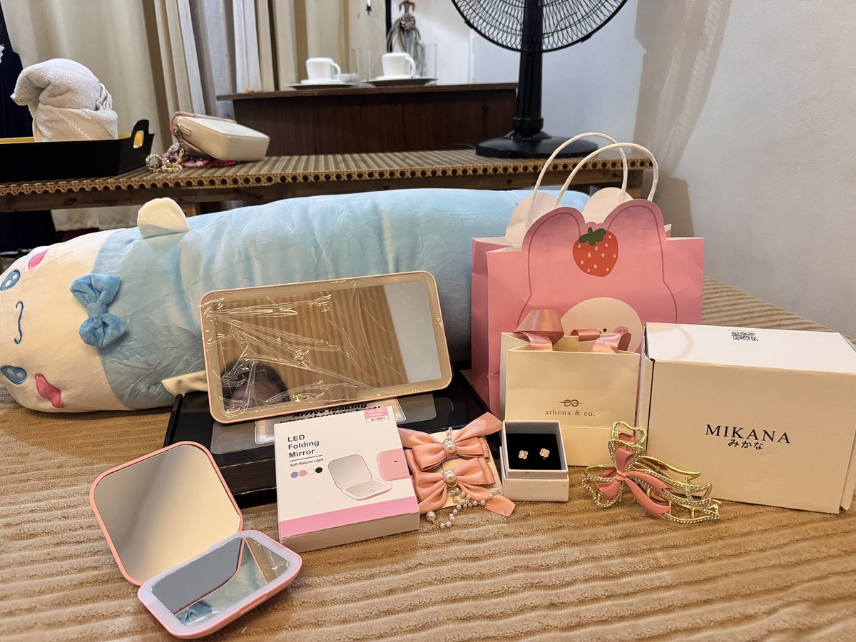 kyeoptae_V's tweet photo. Sobrang spoiled ko diyan sa bebe ko na yan🥰 https://t.co/kWknfbXlXt