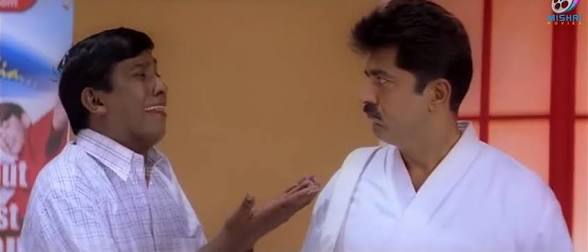 Iniyaselvan10's tweet photo. @letscinema Nee parotta master nu enaku matum thanada theryum 😂 https://t.co/C3KhKEFJQC