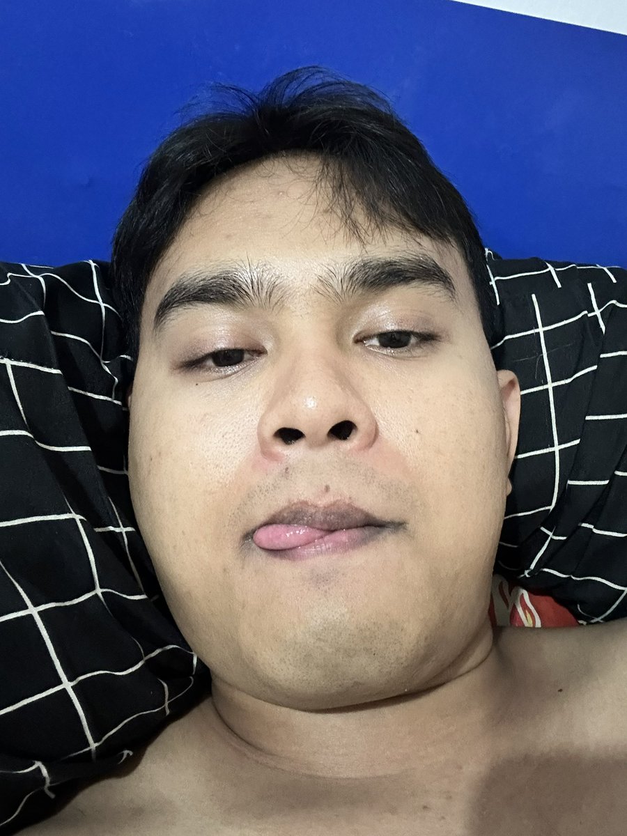 XXXXLorXLLLL's tweet photo. Met bobo https://t.co/rUYWa1qzmK