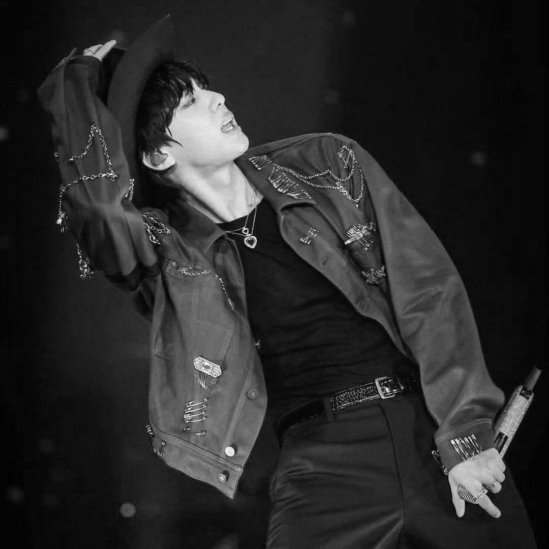 BTSarg_official's tweet photo. 🔥 "Rope It" de Jin superó los 60 millones de reproducciones en Spotify.
Es la quinta canción de Echo en alcanzar este logro 💜
#Jin #Echo #RopeIt #BTS https://t.co/lUvyhLxOWj