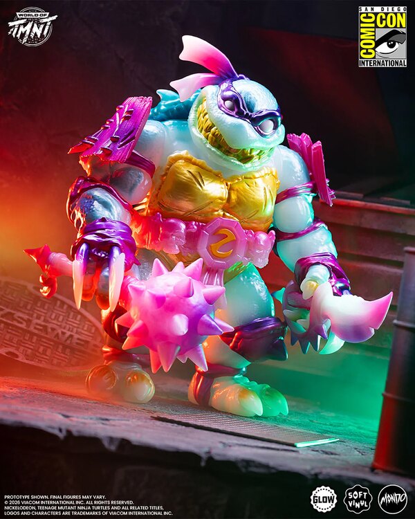 Mondo Teenage Muntant Ninja Turtles Glow-in-the-Dark Slash Soft