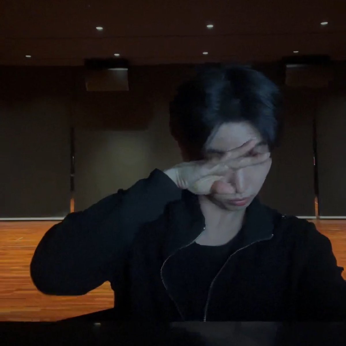 myungjaey's tweet photo. he’s eepy…. https://t.co/hXDj8xt5Ly