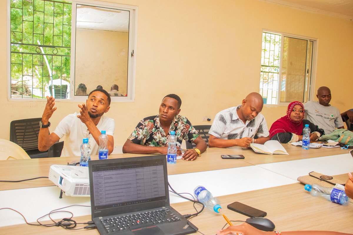 tena_org's tweet photo. By investing in youth, we are fostering meaningful citizen participation, promoting transparency and accountability in public finance, and empowering communities to engage constructively in governance processes that contribute to improved and inclusive development. https://t.co/EZ5wMPLWUj