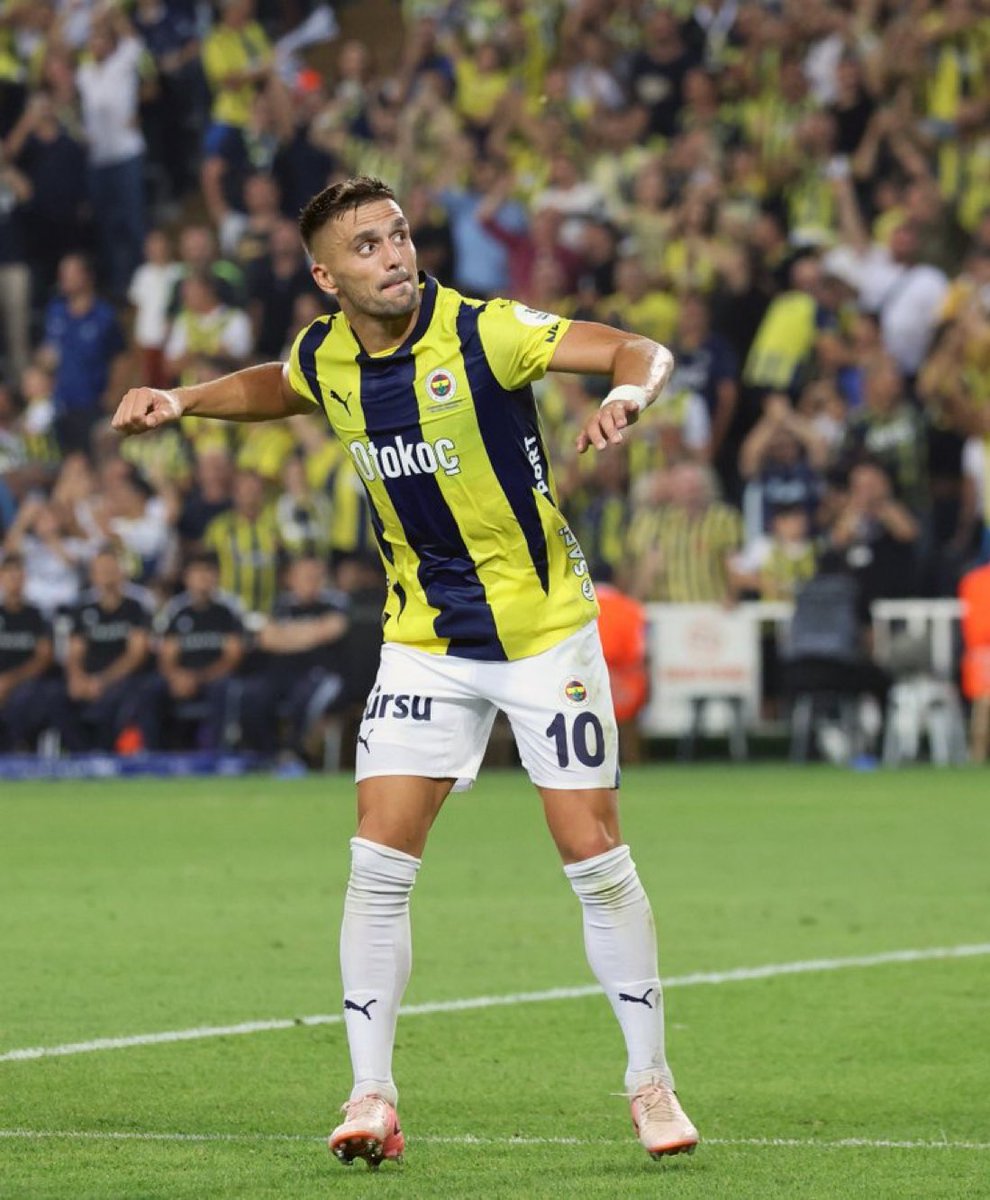 burvk_'s tweet photo. @Eyp609517487830 @idrizbeba @TransferPostasi Şöyle bir şey vardı bilmem hatırladın mı https://t.co/7wYhIwMx8C