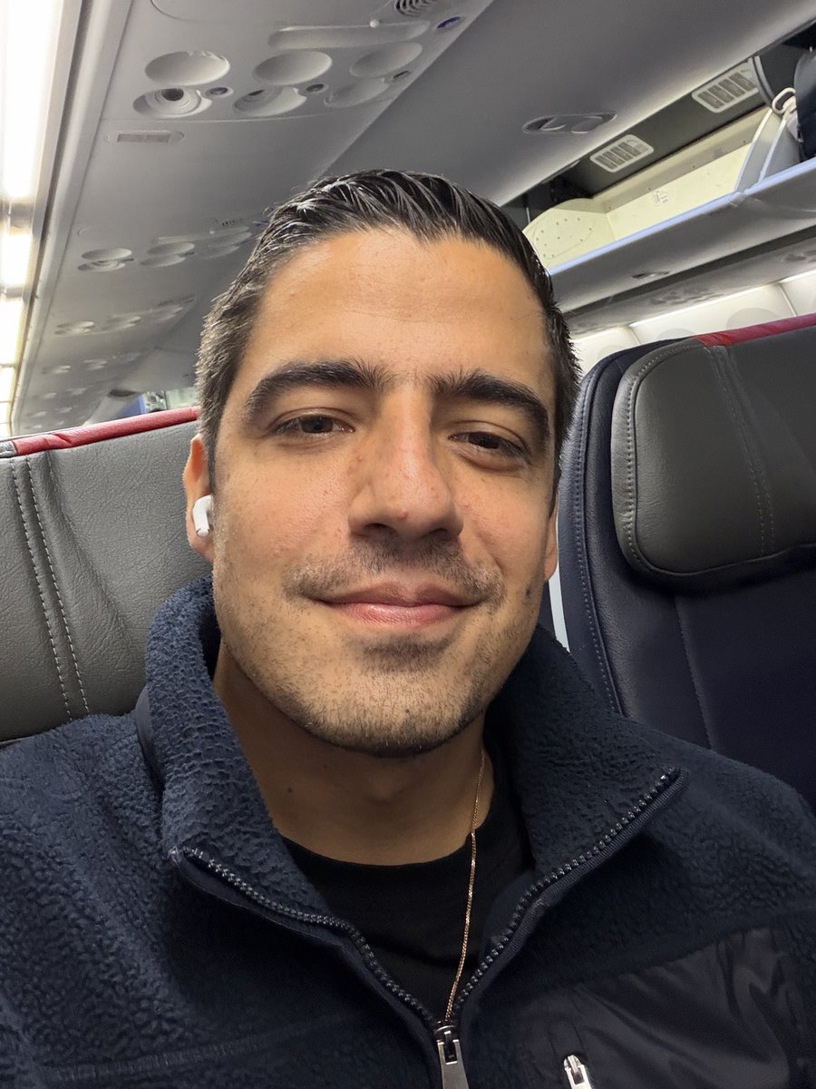 Andres_Vaca_'s tweet photo. Recta final de un mundial que, en lo personal, ha sido una experiencia inolvidable. 
Ahora nos vamos a Miami para el Noruega vs Inglaterra. 
De ahí a Dallas (semis), Atlanta (semis) y a Nueva York para la final. https://t.co/Gy5f4LjNHK