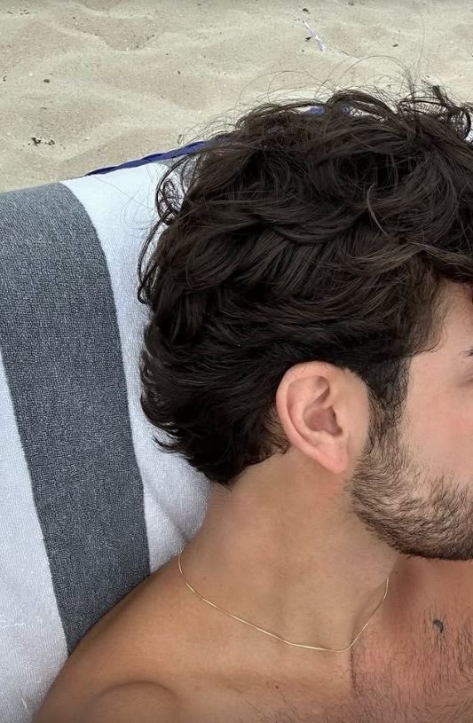 ClassyGntleman's tweet photo. Bro to bro: The best haircut isn’t brand new—it’s 3 days old. https://t.co/9uJPyuzKsD