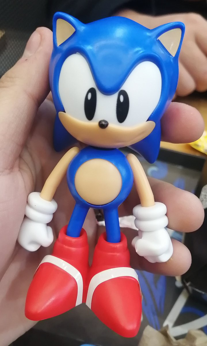 superfsonico's tweet photo. @TheSonic512 por la noche fui a mostaza y me vendieron una figura de Sonic de una colaboración no anunciada, capaz quieras cubrirlo https://t.co/DOrKZEB2ms