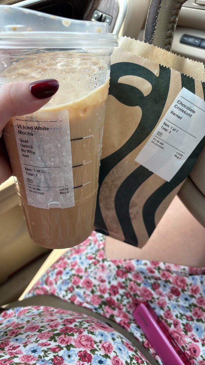 juniperjupiterx's tweet photo. Got my lil treats for my errands 🥰

Now accepting coffee sends 

Findom https://t.co/60LFkXrPry