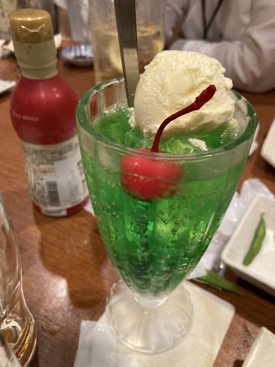 blueberryjamjam's tweet photo. 🚃武蔵野市デー✨

エビス生🍺4杯(黒2)
シメにレトロな一杯💟

会社を支えるこれからの人材こと、新入社員たちと上司とワタシたち。
全員飲めたの！
みんなめっちゃ頼んでた🤣

ラストオーダー後🚃2時間かけて帰宅🤣 https://t.co/GAPKATxW1w