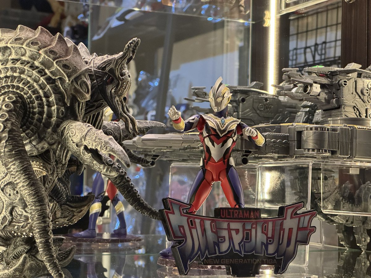 Jefty_Sun's tweet photo. 日付変わってしまいましたが
ウルトラマン60周年おめでとうございます。
子供のときから現在に至るまで、ウルトラマンが常に心の中にいて、支えになっていました。
これからも応援して参ります。
トリガーも5周年おめでとうございます！
推しForever

#ウルトラマン60周年
 #ウルトラマントリガー5周年 https://t.co/73E2vl0dJi