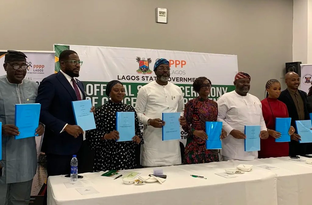 seunosiyemi_'s tweet photo. Lagos Signs Agreement to Improve MVAA Services and MyLagosApp

The Lagos State Government has signed a concession agreement for the Business Process Automation of the Motor Vehicle Administration Agency (MVAA) and the operation and maintenance of the MyLagosApp.

The agreement was signed by the Commissioner for Transportation, Mr. Oluwaseun Osiyemi; the Permanent Secretary, MVAA, Mr. Rasheed Muri-Okunola; the Special Adviser, Office of Public-Private Partnerships (PPP), Mrs. Bukola Odoe; and the concessionaires.

Speaking at the ceremony, Mr. Osiyemi said the initiative will simplify and speed up vehicle registration by eliminating cumbersome processes, making service delivery more efficient for Lagos residents.

He added that the agreement will also strengthen the MyLagosApp, ensuring Lagosians continue to receive timely traffic updates and other important information about activities across the State.

Mrs. Bukola Odoe urged the concessionaires to fully implement the agreement and deliver quality services that will benefit all Lagosians.