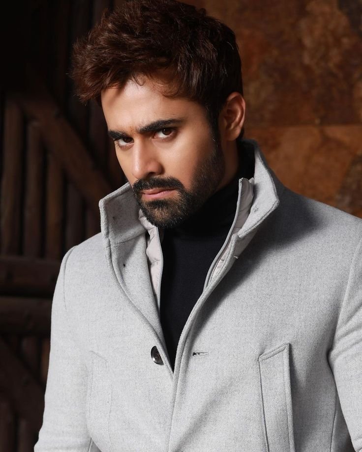 pvpian_disha's tweet photo. How i would look at pearl when he posts those motivational reels instead of his sundar sa mukhda on his ig story 🙃
HAPPY BIRTHDAY PEARL https://t.co/3bxlStlsMJ
