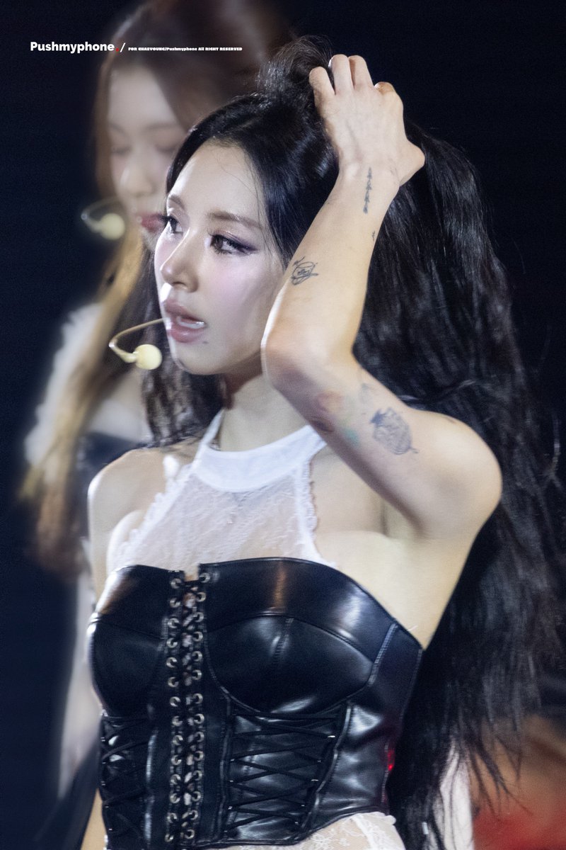 pushmyphone's tweet photo. 260710   THIS IS FOR FINAL in Seoul 

#채영 #CHAEYOUNG #チェヨン 
#TWICE #트와이스 https://t.co/XwDplfJMeq