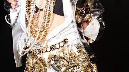 nikisceo's tweet photo. ⠀⠀⠀⠀⠀⠀𒁍 #ni_ki 🦇 https://t.co/nfZYcpZQMZ