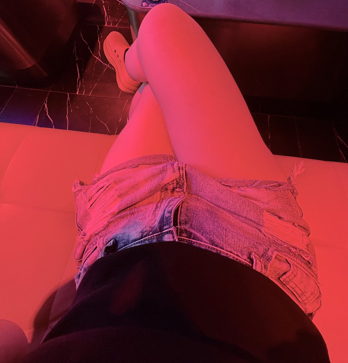 xiaoyanglovee's tweet photo. 女装的裤子真是让人无中生🐔😿 https://t.co/kCC85JBbH3