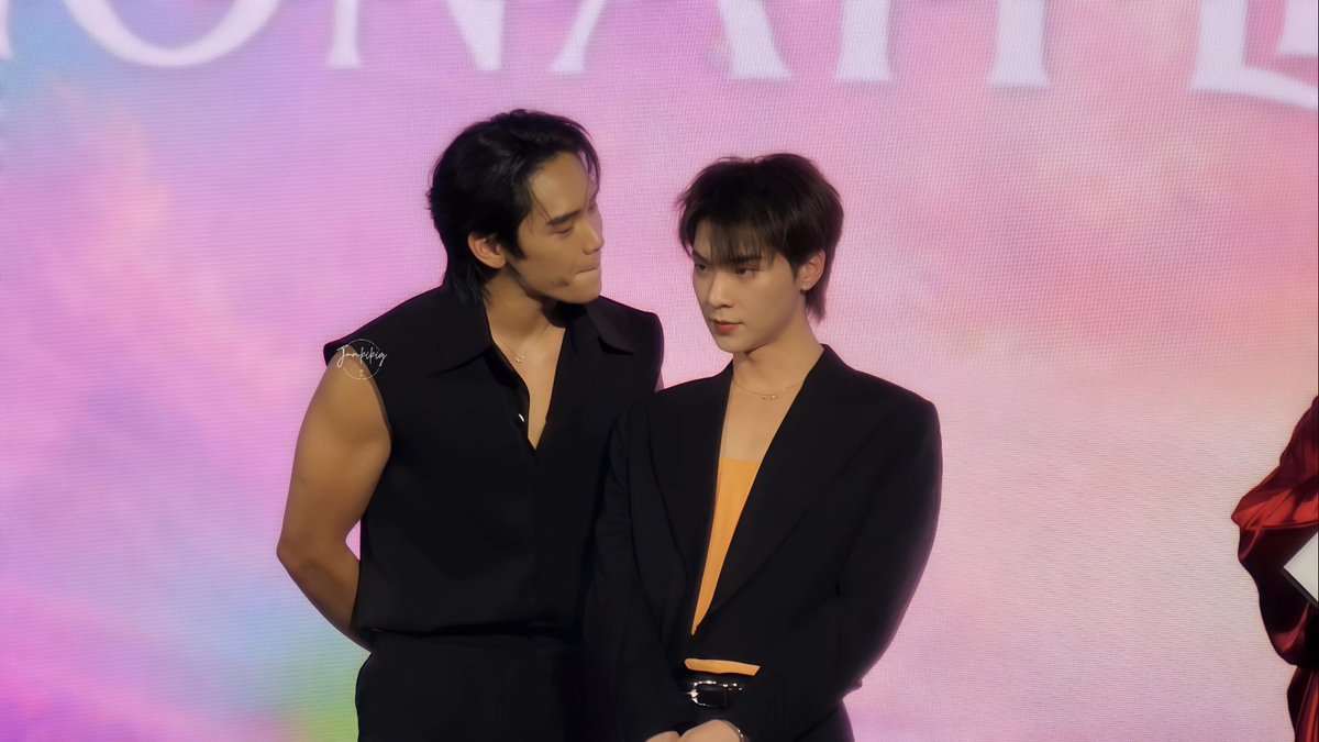 junkikig's tweet photo. มีคนหมั่นเขี้ยว1อัตรา 

HONAH LEE X BVTLNGOT

#CelestialEnchantmentOfHONAHLEE 
#HONAHLEExBeverTonliewNgernOat 

#ngernnn #oattrttt @oattrttt @legendngern @Legendngernnn @heartofoattrtv2 https://t.co/1wG7EIUJwY