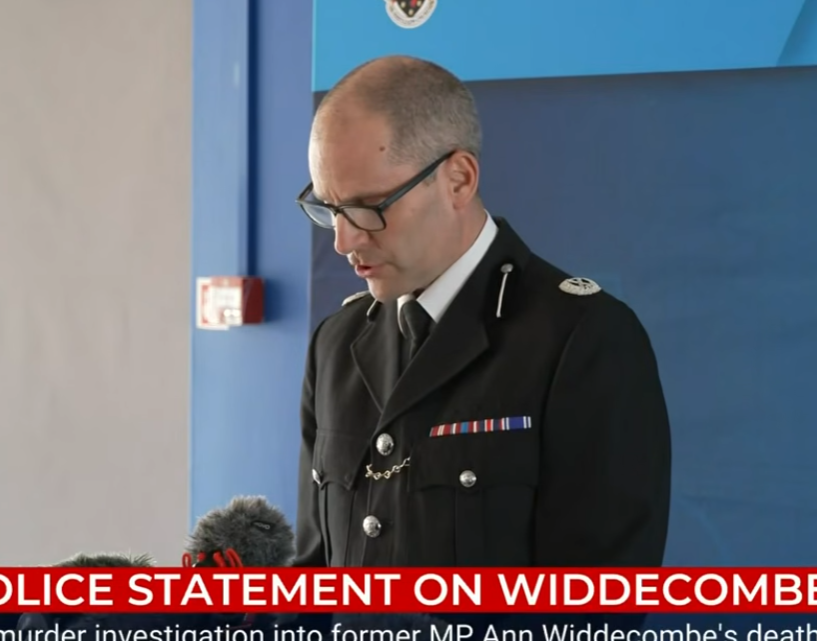 LeeHarris's tweet photo. 🚨NEW: Devon and Cornwall Police confirm that *a 26 year old man* from Newton Abbot has been arrested in connection with the suspected murder of Ann Widdecombe.

This is utterly horrific. https://t.co/gEcfOFaA5F