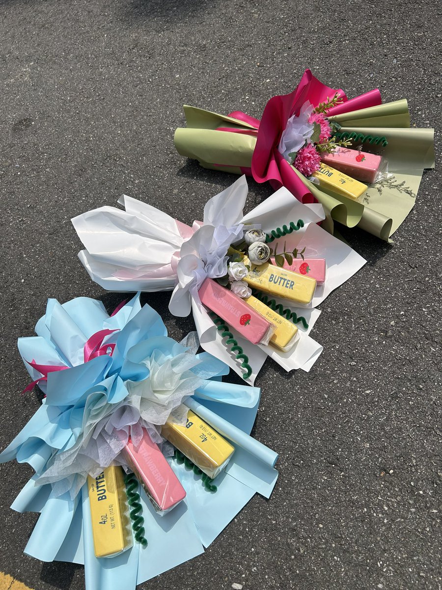 Party_Heaven's tweet photo. We have squishy bouquet - limited stock!
Pre order https://t.co/ijvKAPIMnm