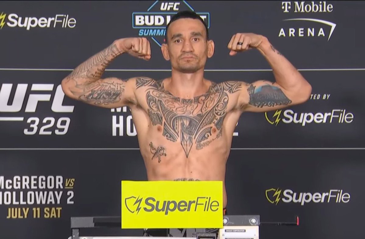 DangerMMAPicks's tweet photo. UFC329 is Official😎

Conor McGregor 🇮🇪 170.5lbs
Max Holloway 🇺🇸 170lbs https://t.co/r2TM0tSBTh