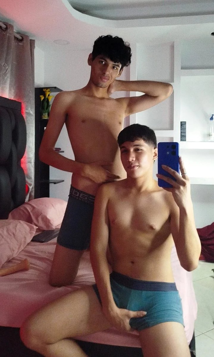 Valerios_10's tweet photo. Want to see how we have fun alone? 😈 Enter our @stripchat club now...

https://t.co/t6KjpDPbPv https://t.co/rPoJa1aiYL