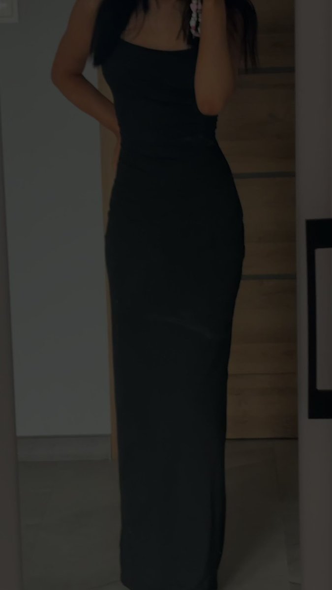 livbaddie_'s tweet photo. ta sukienka idealnie na mnie leży ale żaden z was nie ma darmowego prawa do podziwiania jej 😂 mój weekend zaczyna się od absolutnego braku litości dla waszych portfeli 🤭 i nie macie żadnego ale! 🦮

#findom #findomPL #paypig #moneyslave https://t.co/Zu06MTLmj8