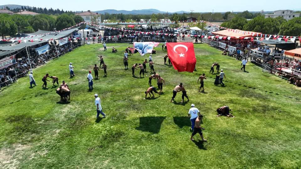 BurhaniyeBld's tweet photo. KIRKPINAR’IN RÖVANŞI BURHANİYE’DE YAŞANACAK

🔎https://t.co/IWdLO6OX4y https://t.co/6ZtE1aC7dZ