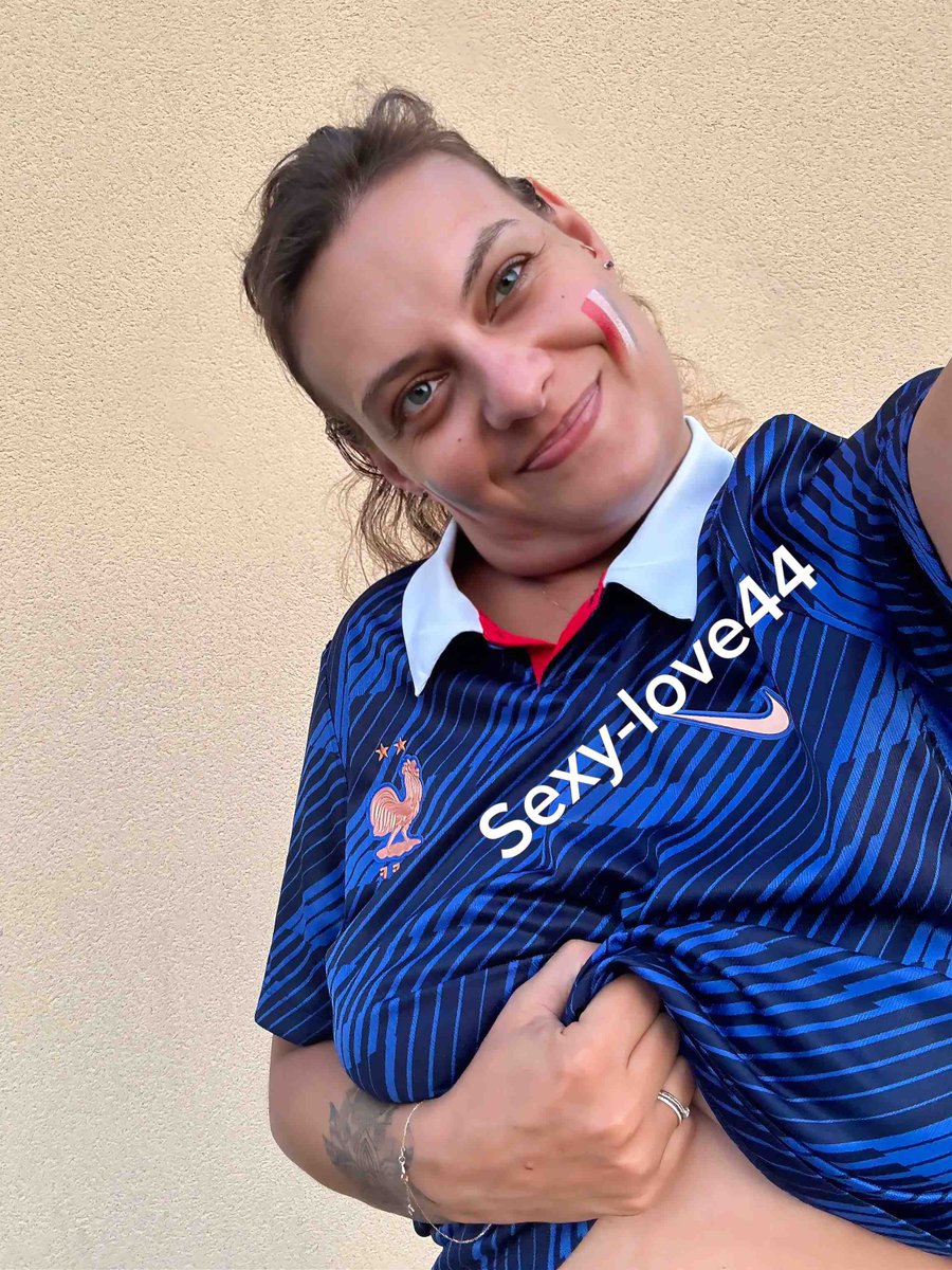 Cam4_IT's tweet photo. I mondiali continuano e le nostre performer ci fanno sognare🤩

Guardate 👉https://t.co/RrQMbkbWuD

Non perderti le live più hot per veri amanti del genere! #Cam4 #sportygirl  #worldcup  #livecams #sexygirl  #hotgirl  #porno #camgirl #LiveSex #Cam4IT https://t.co/MVCZ0gLLfG