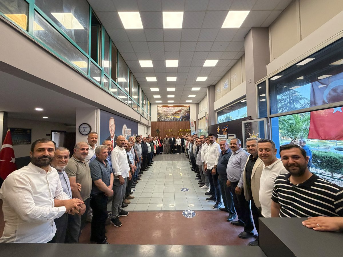 mikramarslan's tweet photo. Ana Kademe Haftalık Olağan Yönetim Kurulu Toplantımızı  İlçe Başkanımız Sayın Mehmet Tiryaki Başkanlığında İl Başkan yardımcımız ve Kadın Kolları Başkanımız’ın Katılımları ile Gerçekleştirdik.

Toplantımız Hayırlara Vesile Olsun İnşallah.

@avyusufibis 
@osmannazlier 
@ferdisenel25 
@avmustafadurmus 
@AKGenclikGM 
@akgencsahinbey