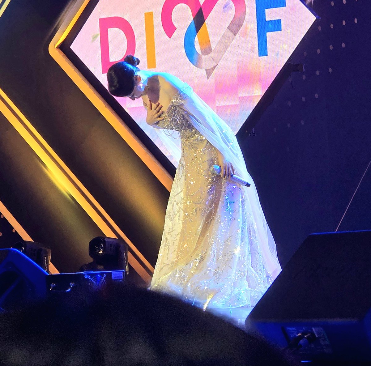 _sx715's tweet photo. 대구 국제 뮤지컬 페스티벌 #DIMF
#김소현 https://t.co/OH10w8sEHx