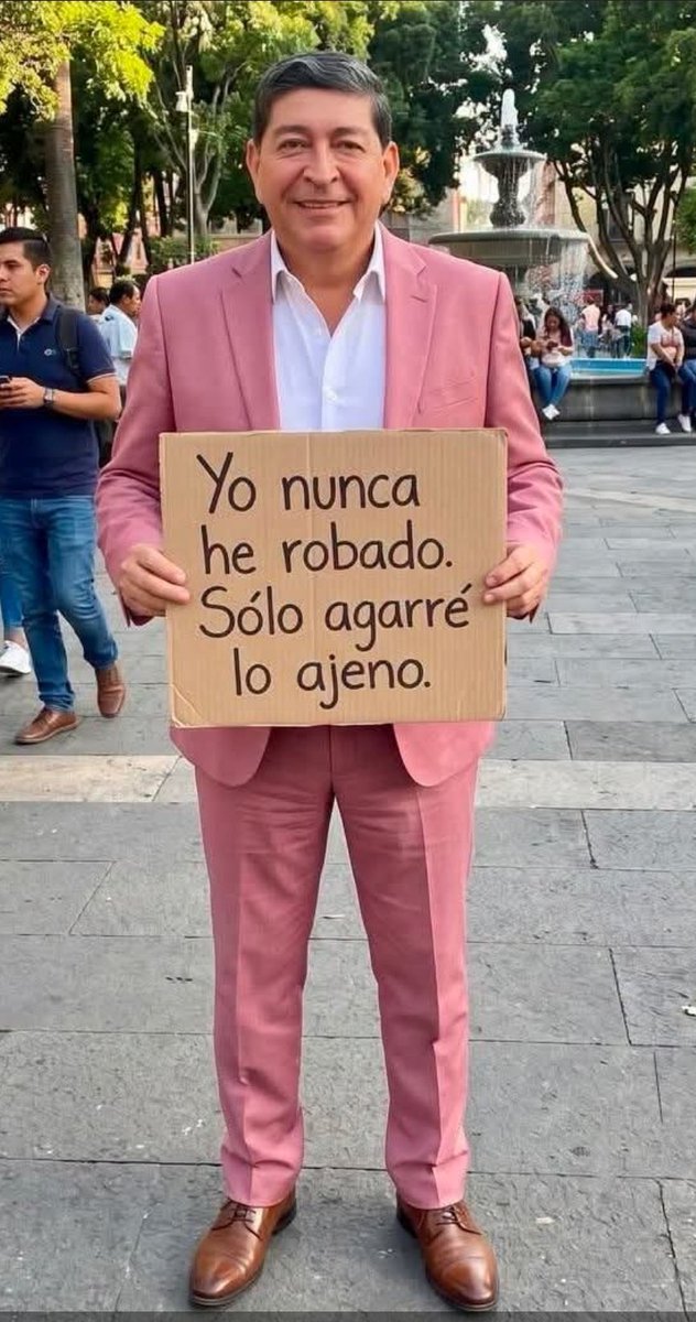 AlvaroMendezSv's tweet photo. RATA https://t.co/6g16qU5S2N