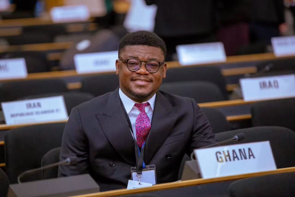 EricAdjei_'s tweet photo. Happy Birthday to my boy, Dr. Sammy! You’ve been wonderful from day one when you joined us and became part of the team. Wishing you many more years of success, happiness, and good health. Have an amazing birthday! https://t.co/iTvf0ex2Sc