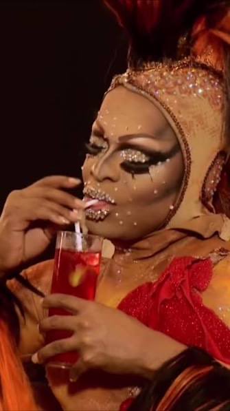 Madisonloves191's tweet photo. #rupaulsallstars Anyone else thought of Kennedy’s Davenport horrible bloody chicken outfit when Akeria’s outfit came out. https://t.co/KGrDnKrQd6