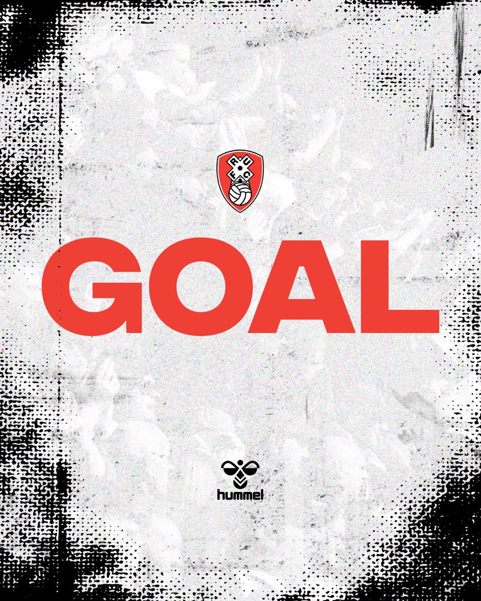 RotherhamUnited's tweet photo. Alfie Ramsell is first to react to a deflection at the near post to head home off the post! 

🔵 0-1 🔴 [87’] 

#RUFC https://t.co/LtO10O3MRl
