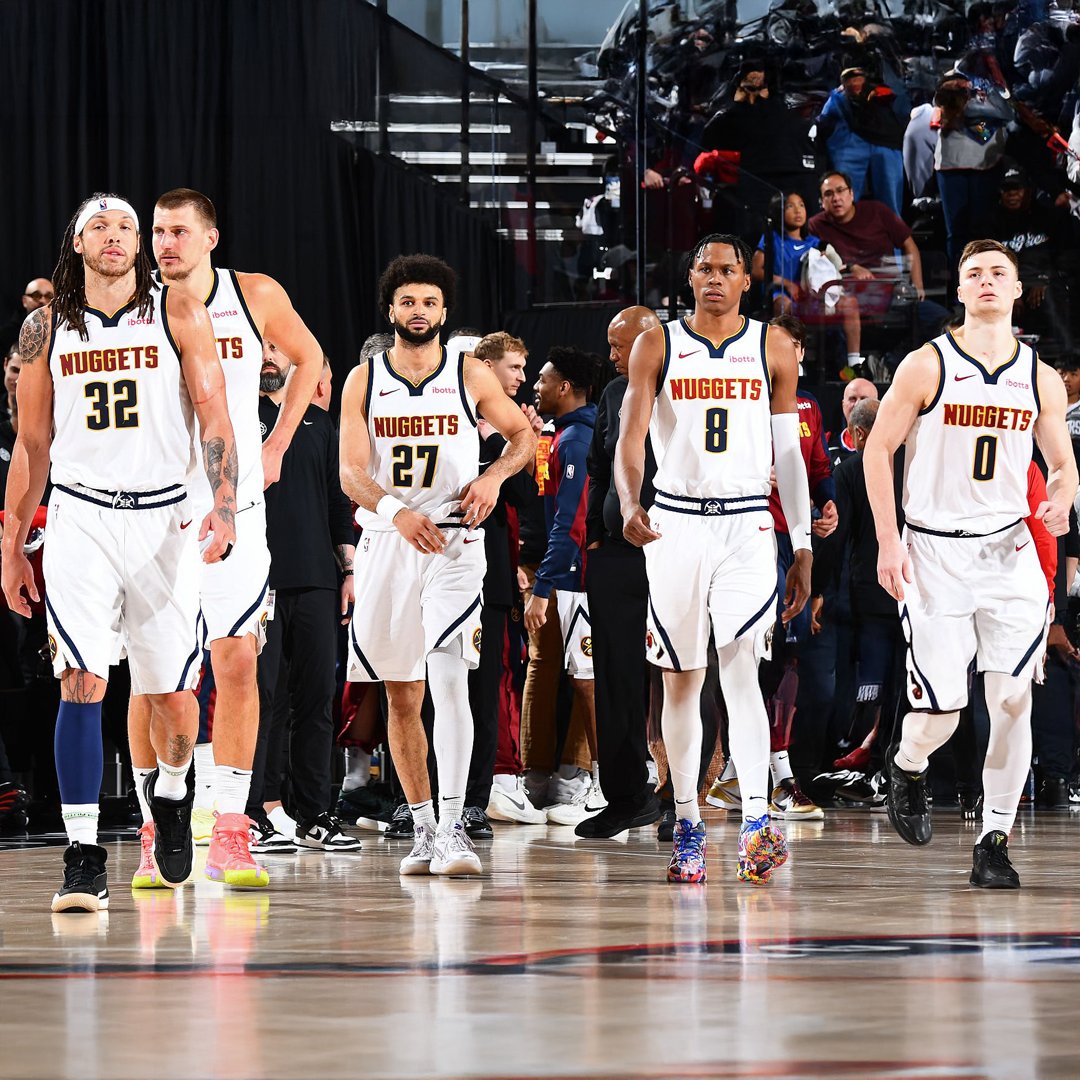 APHoops tweet media