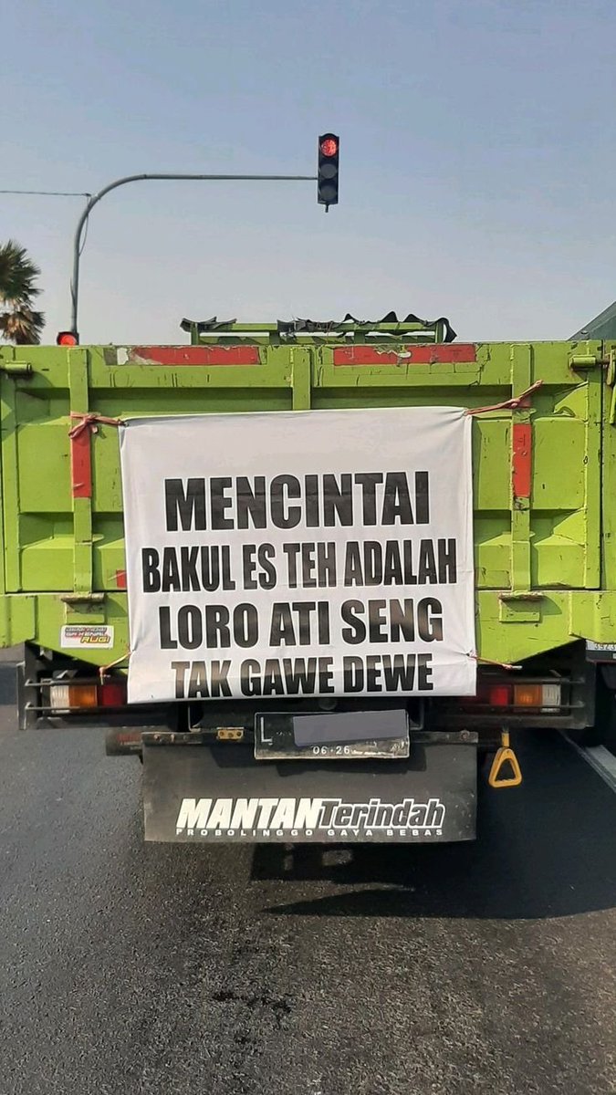 brokeyourlips's tweet photo. Menyala Gagah nyeni lan SESH selalu kang,,,,😅👍🏼 jian josjis selalu dek surti... https://t.co/yRsVwGxGba