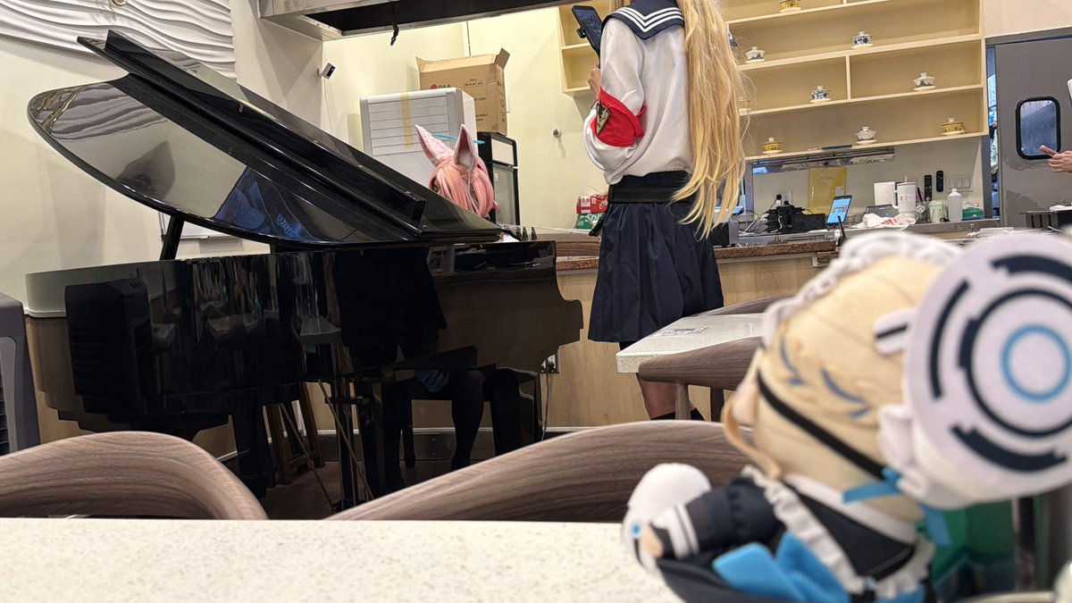 hizukomae's tweet photo. me playing da piano (pic @Naoya_634) https://t.co/utUBoatsaL