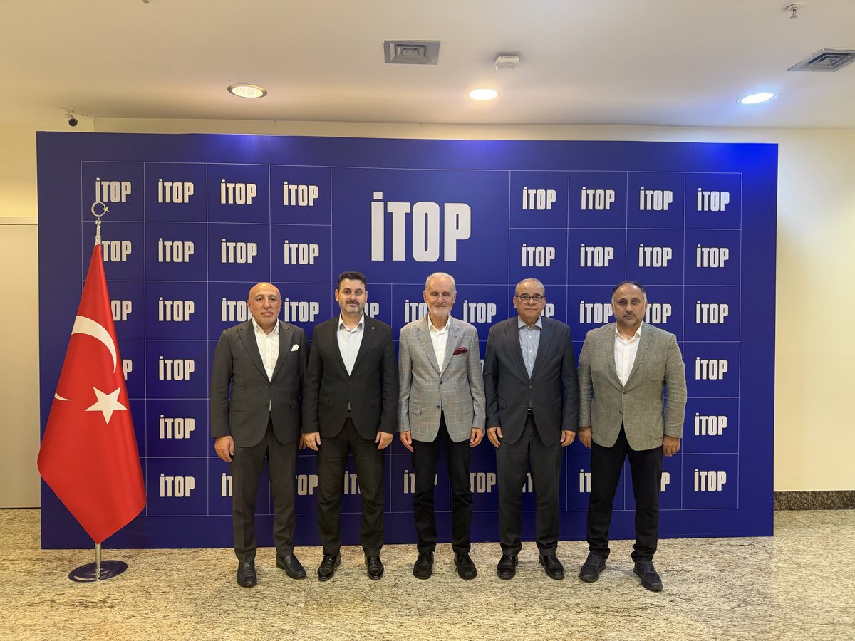 SekibAvdagic's tweet photo. Üyesi olduğum Mimar ve Mühendisler Grubu (MMG) Başkanı Sayın Yavuz Sarı İTO Platformu olarak yürüttüğümüz seçim çalışmalarımız kapsamında, Seçim Koordinasyon Merkezimizi ziyaret etti.
Ziyaret ve destekleri için teşekkür ediyorum
@yavuz_sari 
@ito_platformu 

#İTOPlatformu https://t.co/htZNwnXD1j