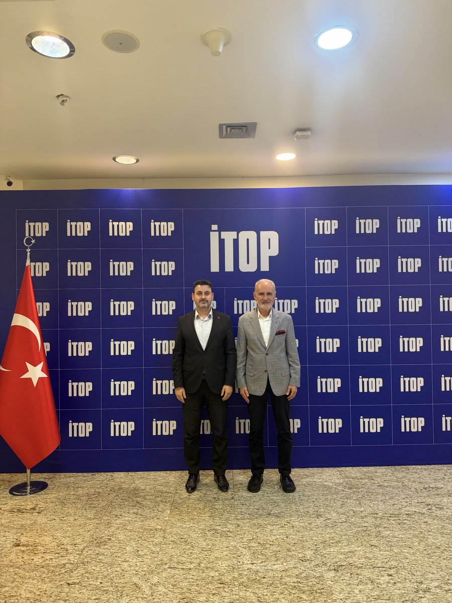 SekibAvdagic's tweet photo. Üyesi olduğum Mimar ve Mühendisler Grubu (MMG) Başkanı Sayın Yavuz Sarı İTO Platformu olarak yürüttüğümüz seçim çalışmalarımız kapsamında, Seçim Koordinasyon Merkezimizi ziyaret etti.
Ziyaret ve destekleri için teşekkür ediyorum
@yavuz_sari 
@ito_platformu 

#İTOPlatformu https://t.co/htZNwnXD1j