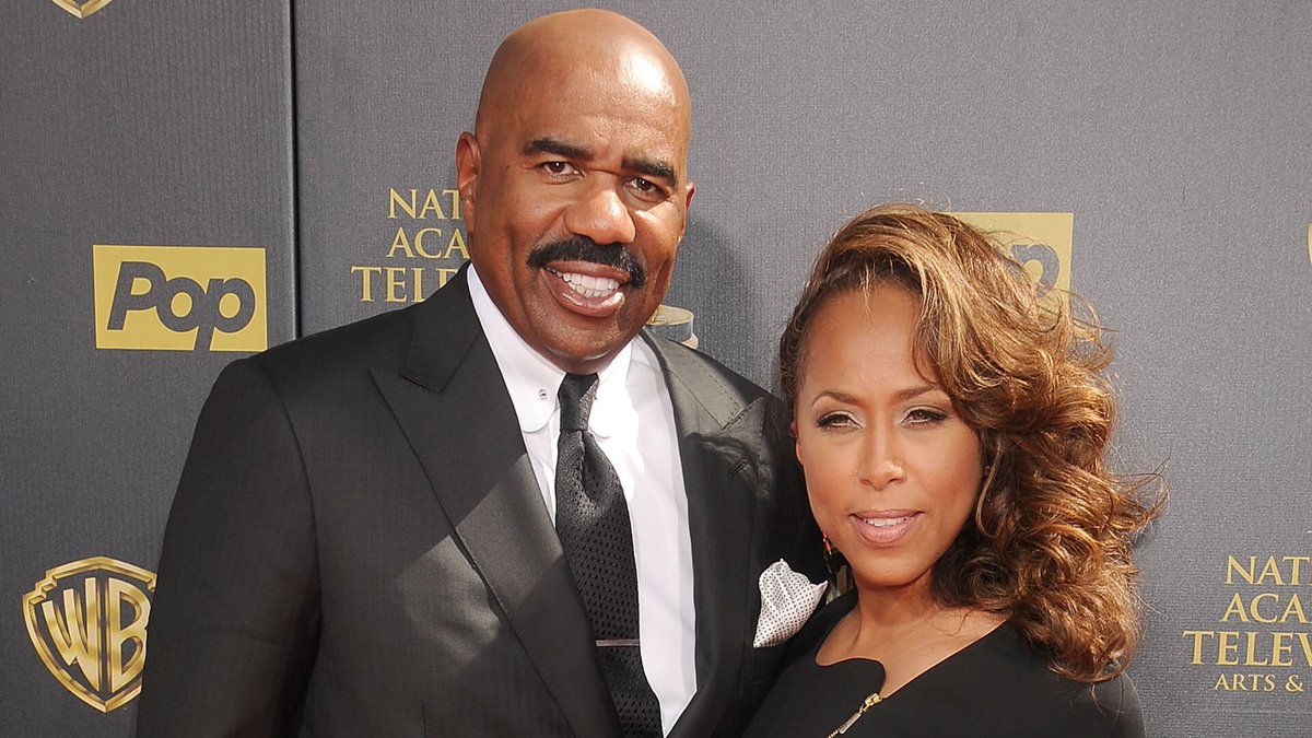 Complex's tweet photo. Steve Harvey Mourns the Loss of His Father-in-Law: 'Thank You, Sir' Details: https://t.co/7Ce561VZx3 https://t.co/i6qBq1aht8