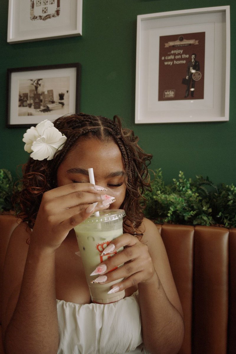COFFEEL1LAH's tweet photo. ᥫ᭡

— •   “   Matcha   ?   ”
          (   offers  to   [ reader ]   ,   after   all   ,   that   he   was   special   to   her   .

𐙚 https://t.co/QErMpCEbXg