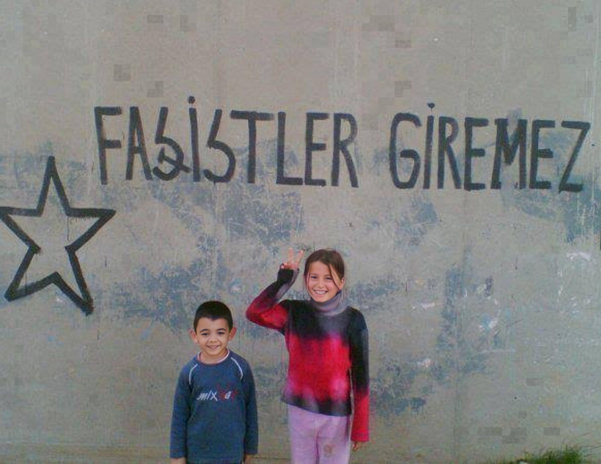 redsunguerrilla's tweet photo. https://t.co/NPRXR9Z9vh