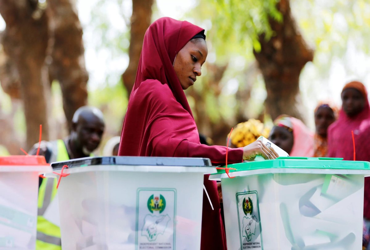 Deltaparrotblog's tweet photo. INEC has warned Nigerians to ignore a fake voter registration portal circulating online, describing it as a phishing scam aimed at stealing personal information. Always use only INEC's official channels for CVR updates. #INEC #CVR https://t.co/XbH3GdFew0