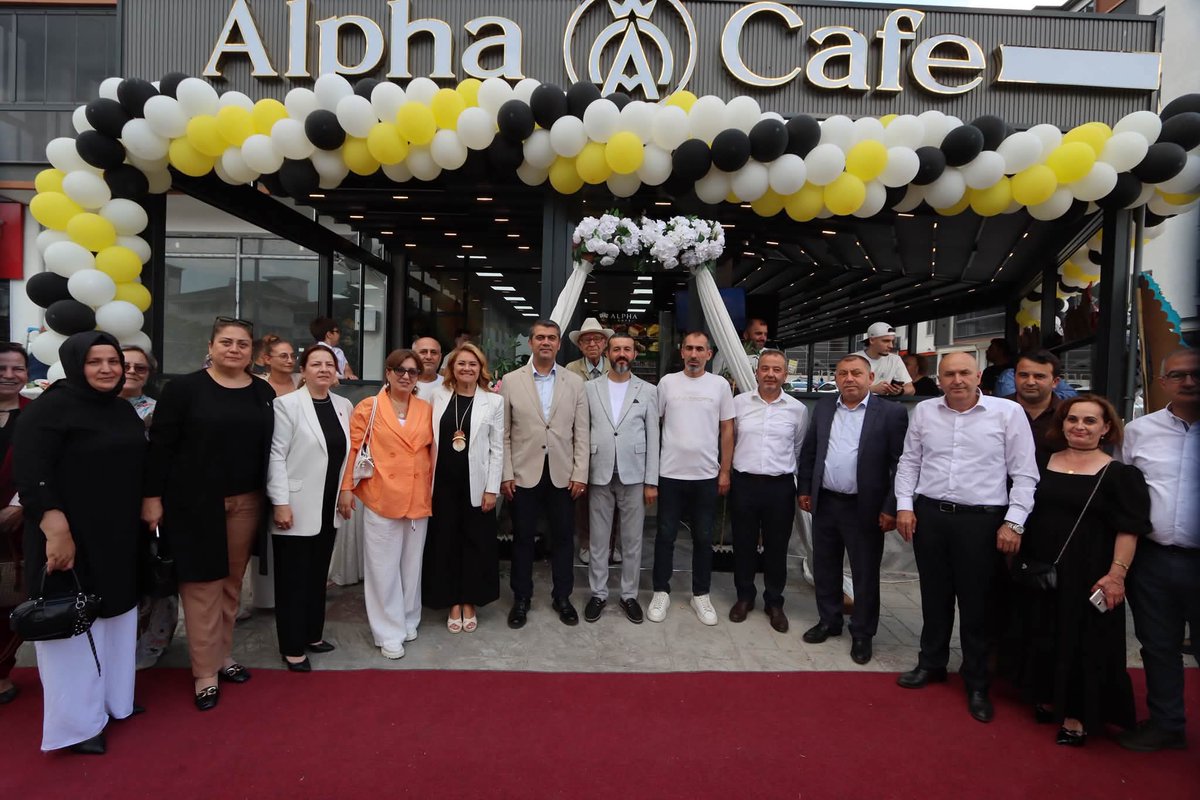 YelizErgin72826's tweet photo. 📍 Çorlu

Çorlu İlçe Yönetim Kurulu Üyelerimiz Sayın Zafer Akyazı ve Sayın Yalçın Bektaş’ın işletmeciliğini yaptığı Alpha Kafe’nin açılış programına; İl Başkanımız Sayın Ali Gümüş, İl Kadın Kolları Başkan Vekilimiz Sayın Nuran Yeşil, başkan yardımcılarımız ve teşkilat mensuplarımızla birlikte katılım sağladık.

Alpha Kafe’nin hayırlı ve uğurlu olmasını temenni ediyor, Sayın Zafer Akyazı ve Sayın Yalçın Bektaş’a bol ve bereketli kazançlar diliyoruz.
