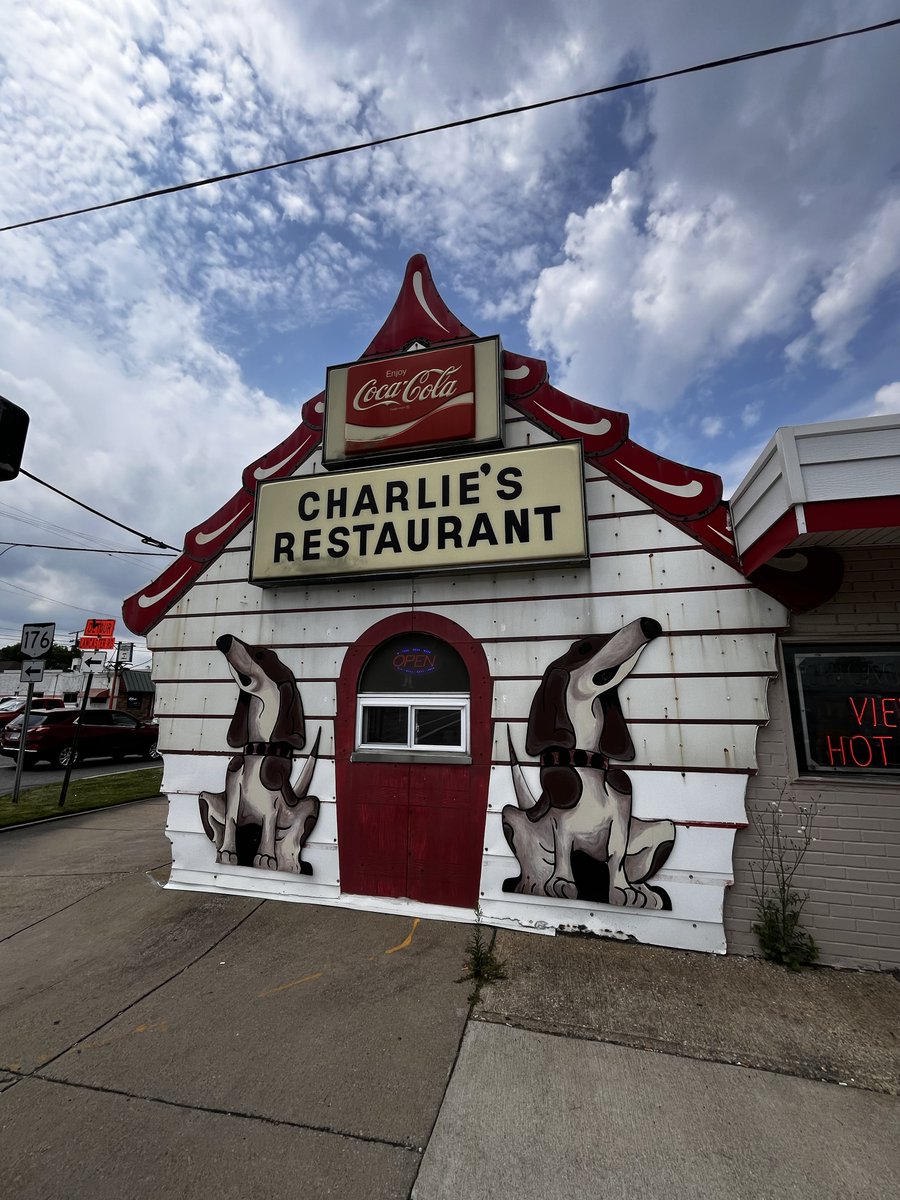 trancentrall's tweet photo. Checking in with the hot dog scene in Ohio… https://t.co/D5oFj6OKCw