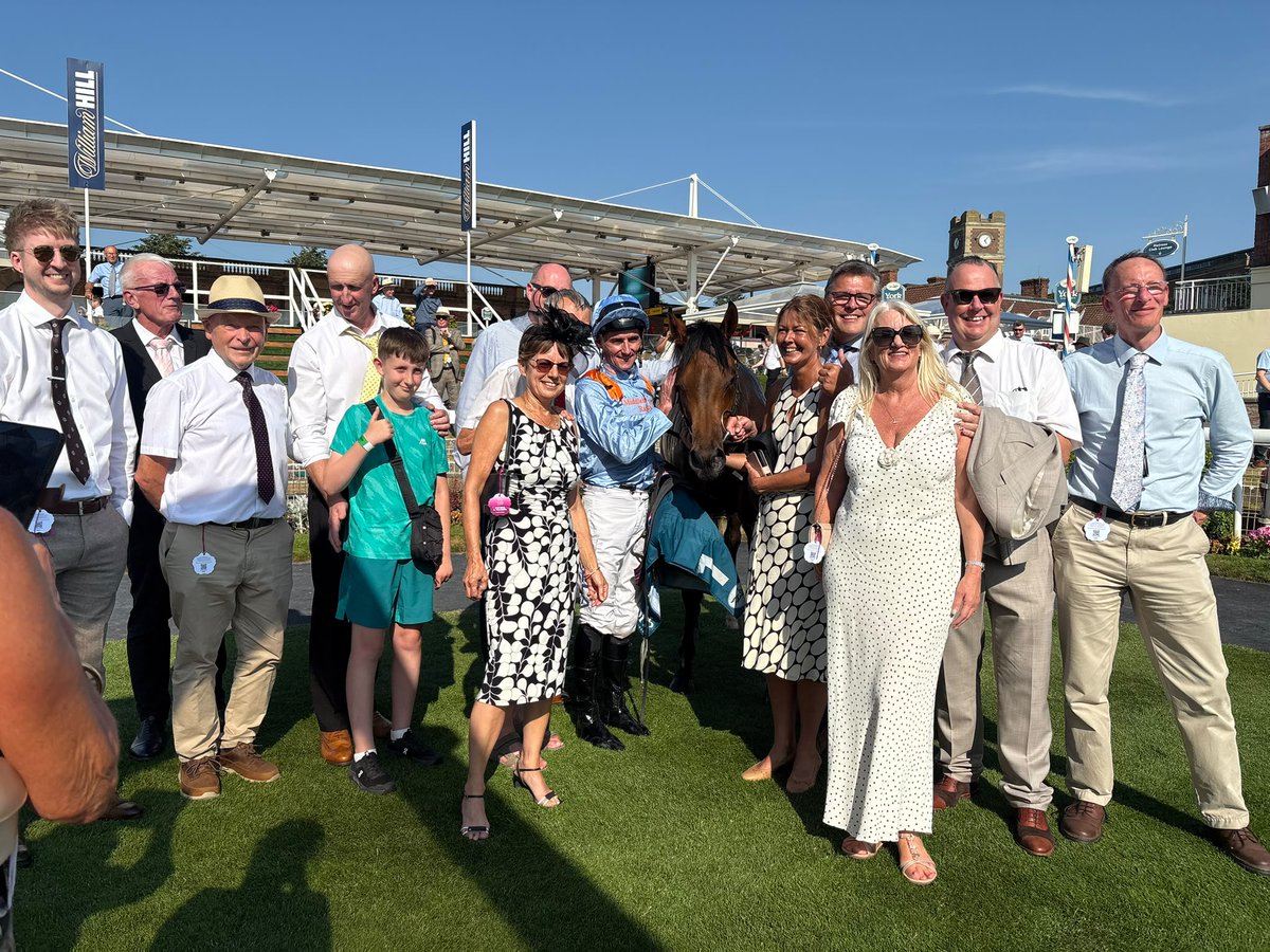 MprUpdates's tweet photo. A fantastic afternoon at @yorkracecourse as plenty of our owners celebrate ZIGGY'S TRITON'S latest victory! π₯π
#TeamMPR https://t.co/4VbdHItBIh