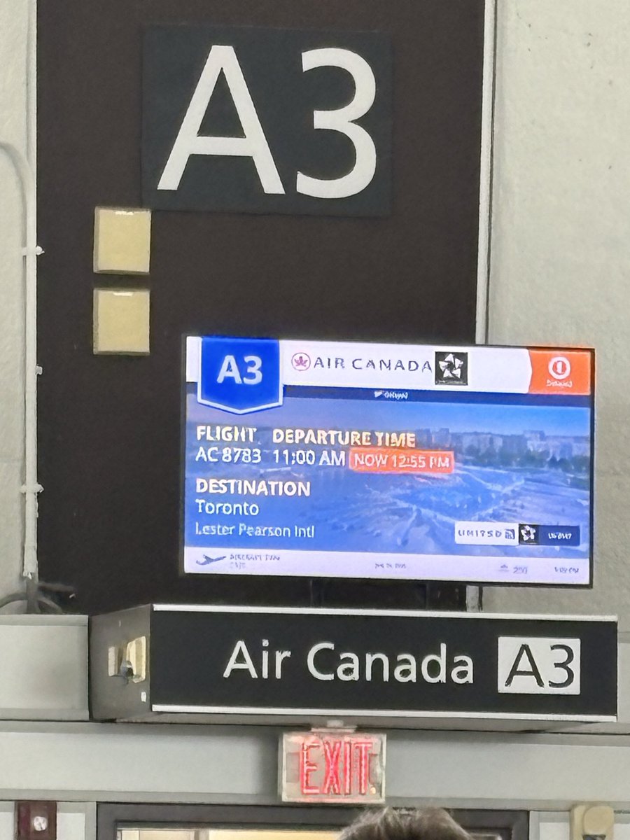 ryanmullzy's tweet photo. @AirCanada sitting at DCA w/ a departure time of 12:55… it’s after 1:00 and not even on the plane https://t.co/ak6aXmoHjq
