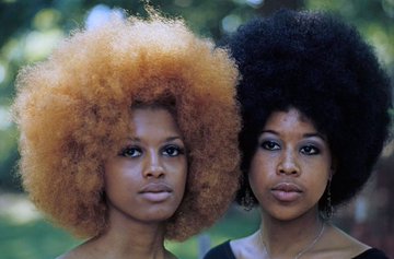 BlackMediaHub's tweet photo. Harlem in the 1970s. https://t.co/N68y1gULxv
