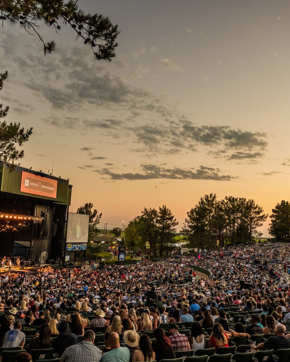 Toyota Amphitheatre tweet media