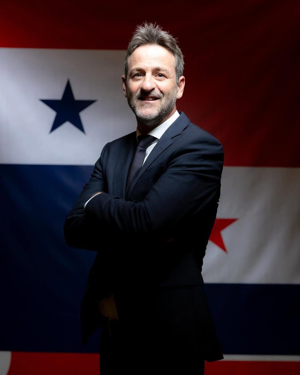 duroalhueso's tweet photo. ¿Por qué tengo miedo que Christiansen siga? 

1. No tenemos gol. Odia jugar con 2 delanteros, solo juega con 1 y no tenemos a Haaland.

2. Demora los cambios, no confía en la banca y convoca por presión.

3. Me da miedo que siga llamando al "club de amigos" y NO a la juventud. https://t.co/jTt16Xlq77